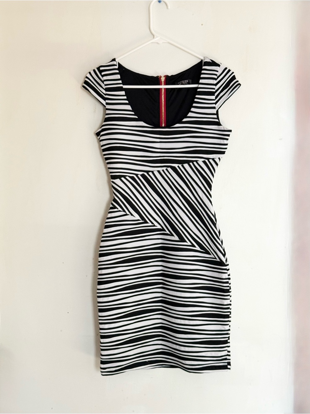 Guess Black and White Striped Scoop-Neck Bodycon Dress